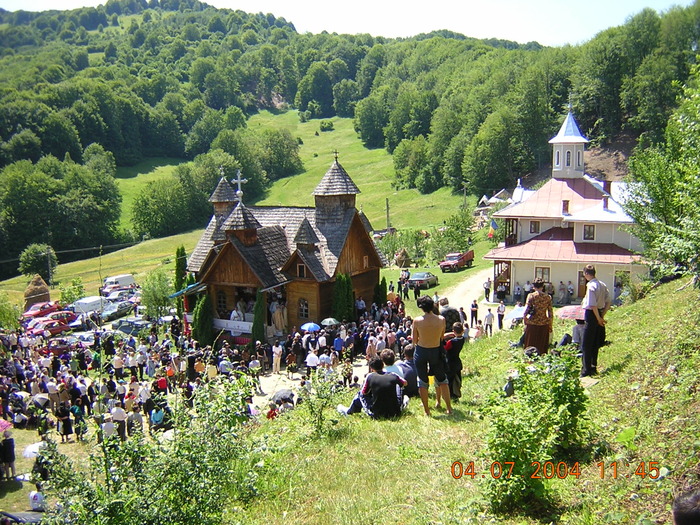 Hram Iulie 2004 - Manastirea Rohita - Maramures