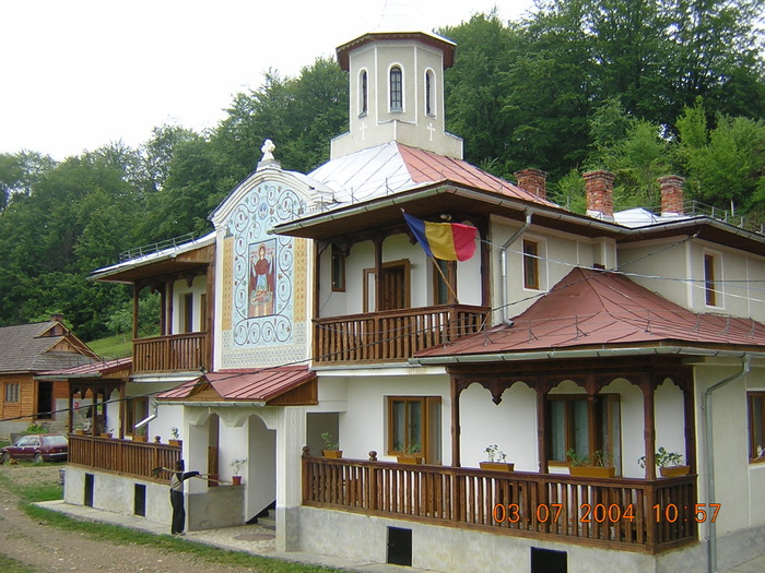 Casa cu Paraclisul - Manastirea Rohita - Maramures