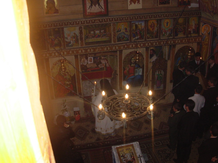 Imagini din Biserica - Manastirea Rohita - Maramures