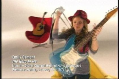 normal_011 - Emily Osment-The hero in me