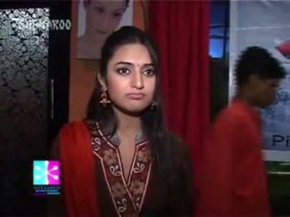 1218km9 - 000Divyanka shi Sharad-pics new