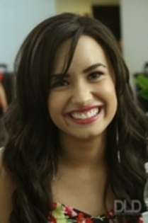 11964286_RQVOPYSKZ - demi lovato