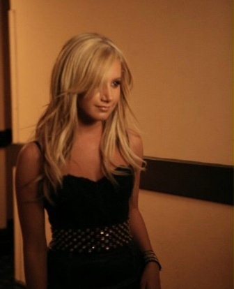 Crank it up - Ashley Tisdale-imagini crank it up