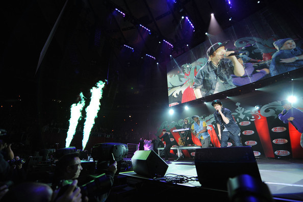 Z100+s+Jingle+Ball+ - Justin-Jingle Ball 2009-Show