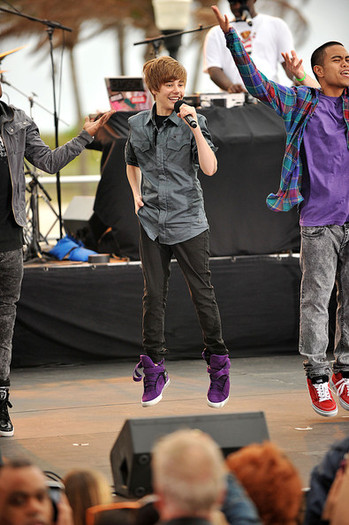Teen+singing+