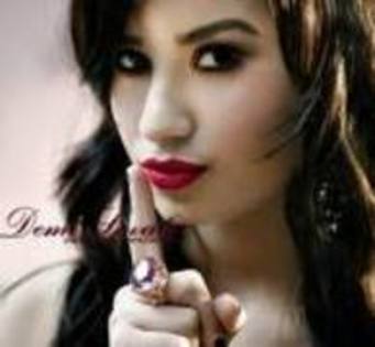 7 - Noua Demi Lovato