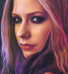 7 - poze Avril Lavigne