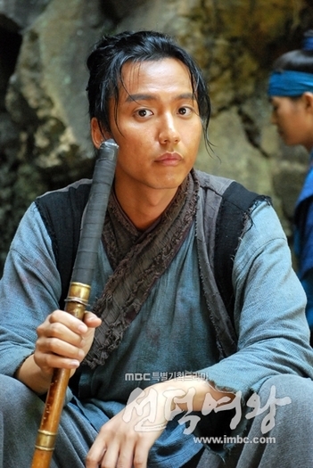 11754564_ZGSMPXSTE - secretele de la palat