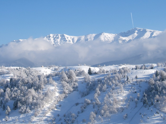 muntii-bucegi-iarna - munti