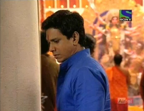 LOM_WP_NW_019_1024 - Mahesh Shetty