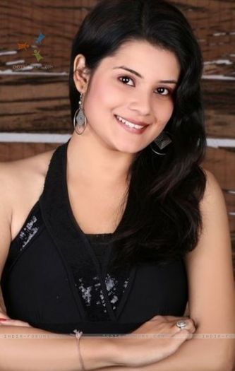 FHLOOJVZWVYQZDFULMJ - Shamin Mannan-aditi 1