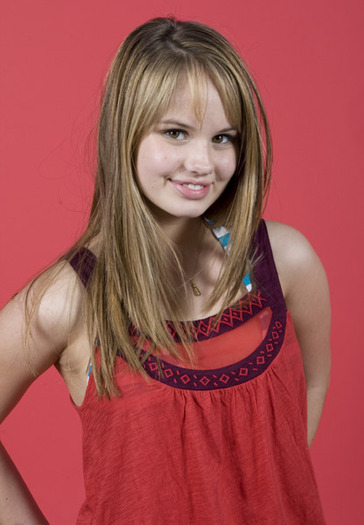 007hgyh - Debby Ryan