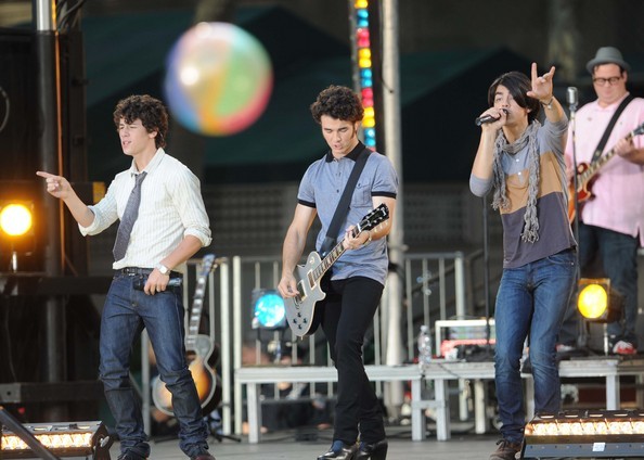 Jonas+Brothers+Perform+ABC+Good+Morning+America+2QT2iuJuMlrl - The Jonas Brothers Perform On ABCsGood Morning America