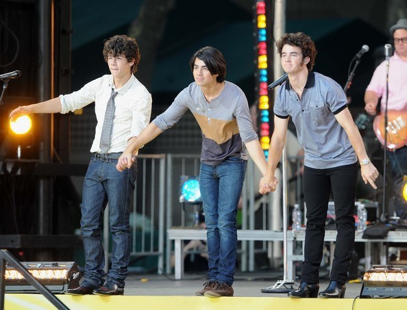 Jonas+Brothers+Perform+ABC+Good+Morning+America+lJc_p7ORXpMl - The Jonas Brothers Perform On ABCsGood Morning America