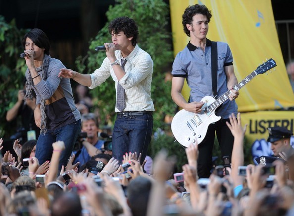 Jonas+Brothers+Perform+ABC+Good+Morning+America+u91UoS9Ae9Al - The Jonas Brothers Perform On ABCsGood Morning America