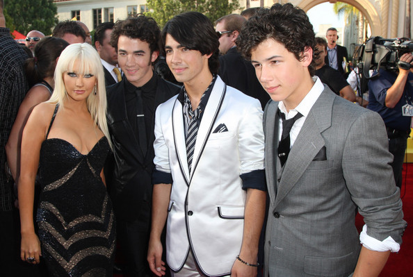 2008+MTV+Video+Music+Awards+Arrivals+uGFZGPwXd7Tl - z 2008 MTV Video Music Awards - Arrivals