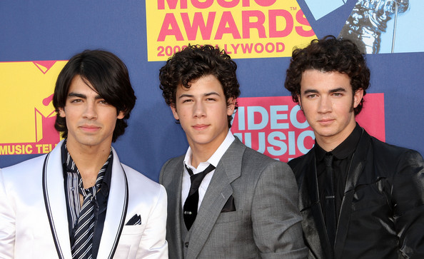 2008+MTV+Video+Music+Awards+Arrivals+ZWTLG8BNlwml - z 2008 MTV Video Music Awards - Arrivals