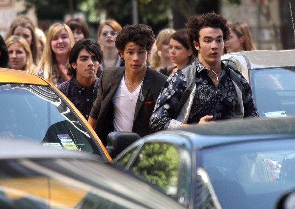 Jonas+Brothers+Filming+Promo+Their+New+Movie+vQ0io8QEmYpl - The Jonas Brothers Filming A Promo For Their New Movie