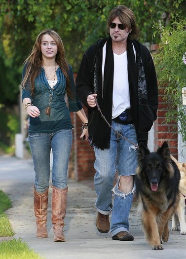 Miley Cyrus Dad Walking Their Dogs LxQRbJUtevyl