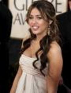 imagesCAJO1UB2 - poze miley cyrus