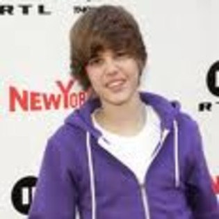 imagesCAKP1LRB - poze justin bieber