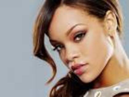 imagesCAN00WZE - poze rihanna