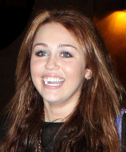 Smile - Miley Cyrus00