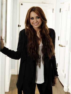 normal_007 - Miley Cyrus  photoshoot 1