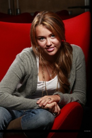 normal_014 - Miley Cyrus Photoshoot 2