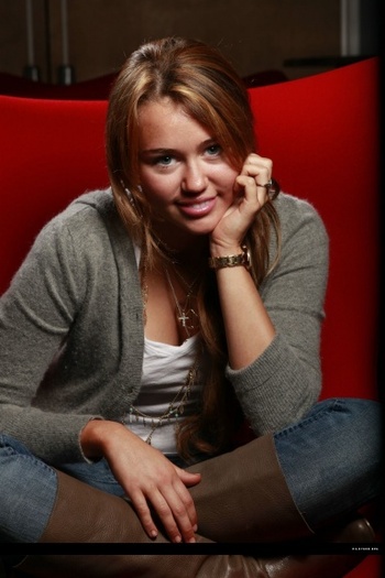 normal_027 - Miley Cyrus Photoshoot 2