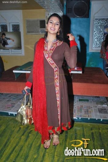 6096_102524926940_691471940_1978189_218698_n - Divyanka Tripathi