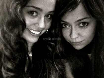 normal_pics - Personals pics with Miley00