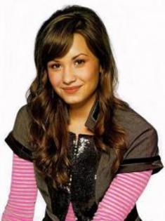 Demi_Lovato_1232118586 - Demi cool