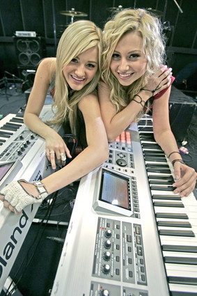 10293578_OAUVSYRJI - Aly and Aj