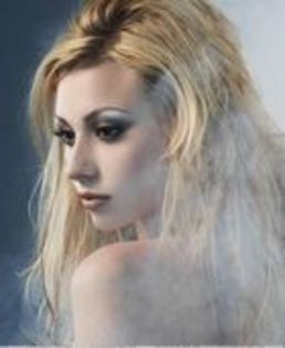 alyson_michalka_1222018432