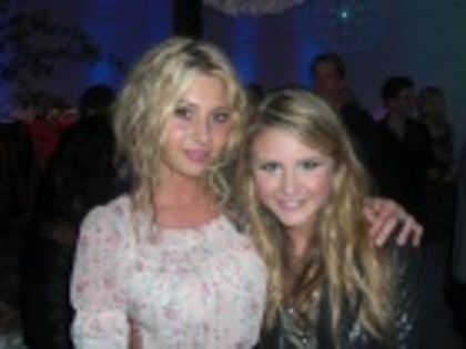 TI4U_u1255289881 - Alyson Michalka