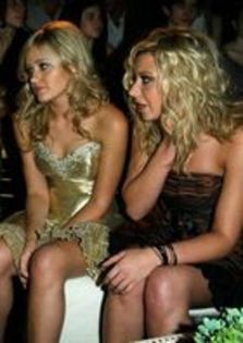 TI4U_u1222132396 - Aly and Aj