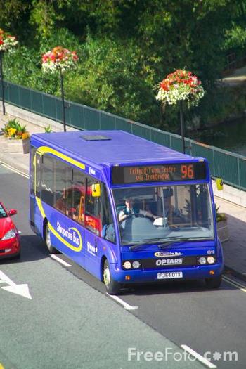2030_06_74---Shropshire-Bus-service-in-Shrewsbury_web[1] - autobuze