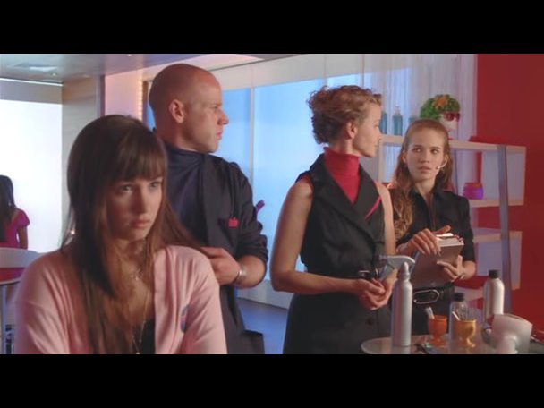 Princess.Protection.Program.2009.DVDRip.XviD-VoMiT-189 - capturi princess protection program