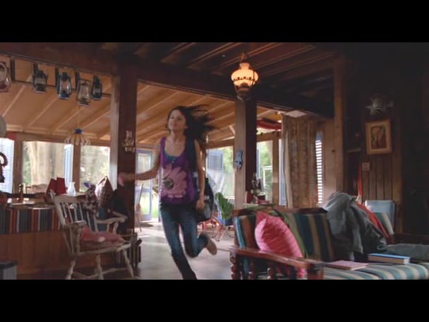 Princess.Protection.Program.2009.DVDRip.XviD-VoMiT-253 - capturi princess protection program