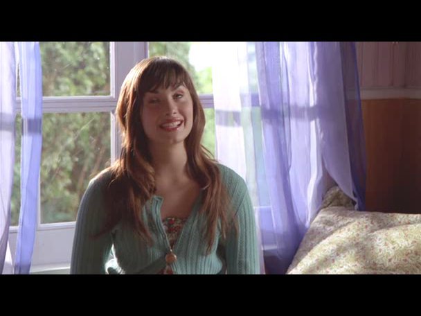 Princess.Protection.Program.2009.DVDRip.XviD-VoMiT-265 - capturi princess protection program