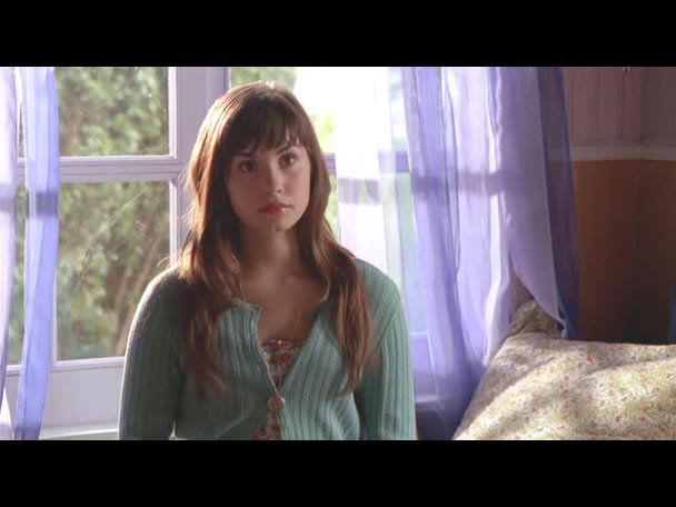 Princess.Protection.Program.2009.DVDRip.XviD-VoMiT-302 - capturi princess protection program