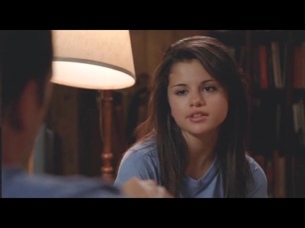 Princess.Protection.Program.2009.DVDRip.XviD-VoMiT-315 - capturi princess protection program