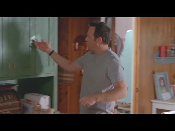 Princess.Protection.Program.2009.DVDRip.XviD-VoMiT-338 - capturi princess protection program