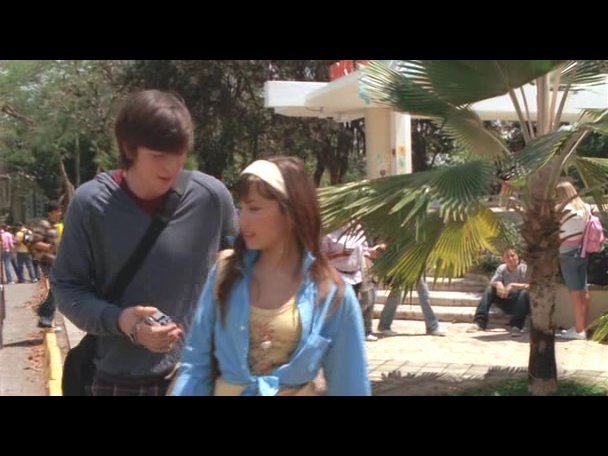 Princess.Protection.Program.2009.DVDRip.XviD-VoMiT-386