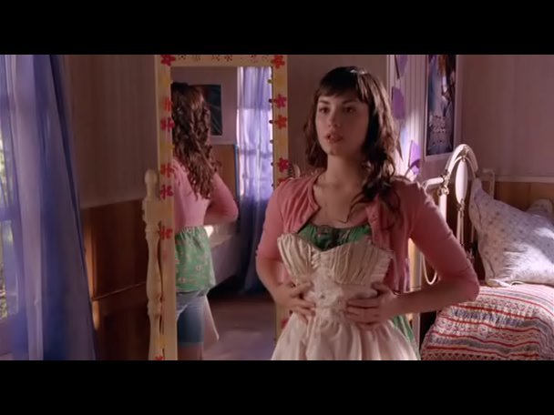 Princess.Protection.Program.2009.DVDRip.XviD-VoMiT-1155 - capturi princess protection program