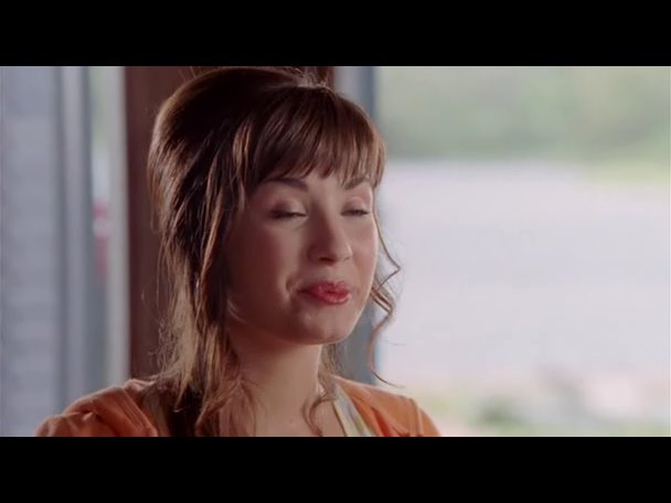 Princess.Protection.Program.2009.DVDRip.XviD-VoMiT-1238 - capturi princess protection program