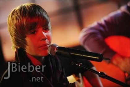 normal_jbieber_net022