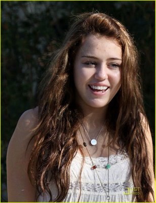 Miley Cyrus5 - miley cyrus zimbio