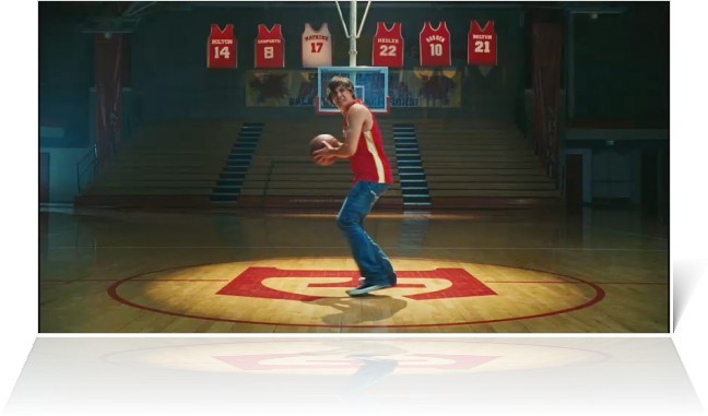 zac-efron-as-troy-bolton-in-high-school-musical (2) - Zac Efron-Troy Bolton